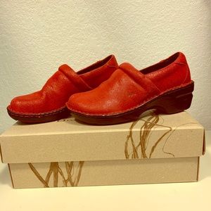 B0C Clogs red size 8M/39
